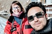 Driver and client during a winter Ladakh tour