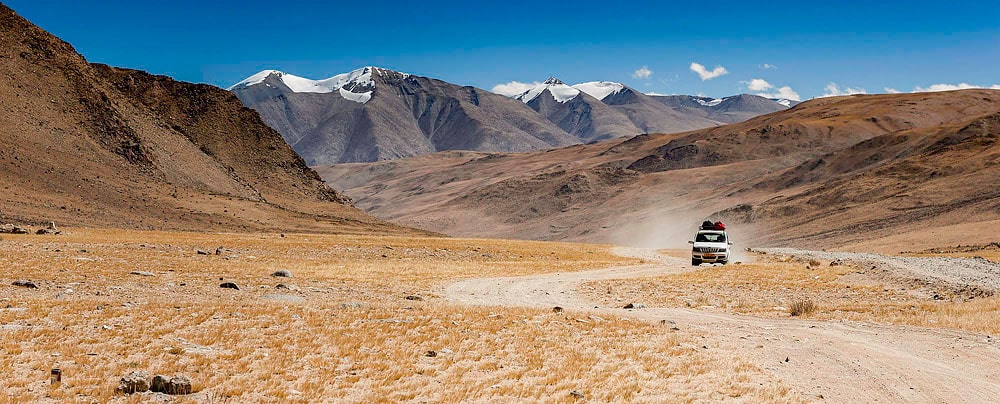 Jeep safari tour in Ladakh