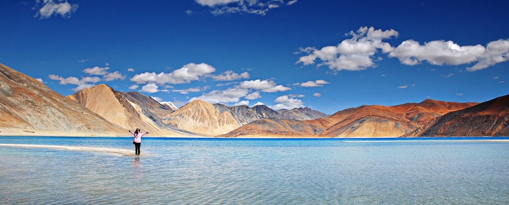 Using a Polarizing filter at Pangong Lake, Ladakh